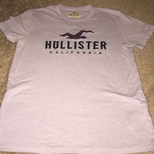 Hollister lavender tee sz: M